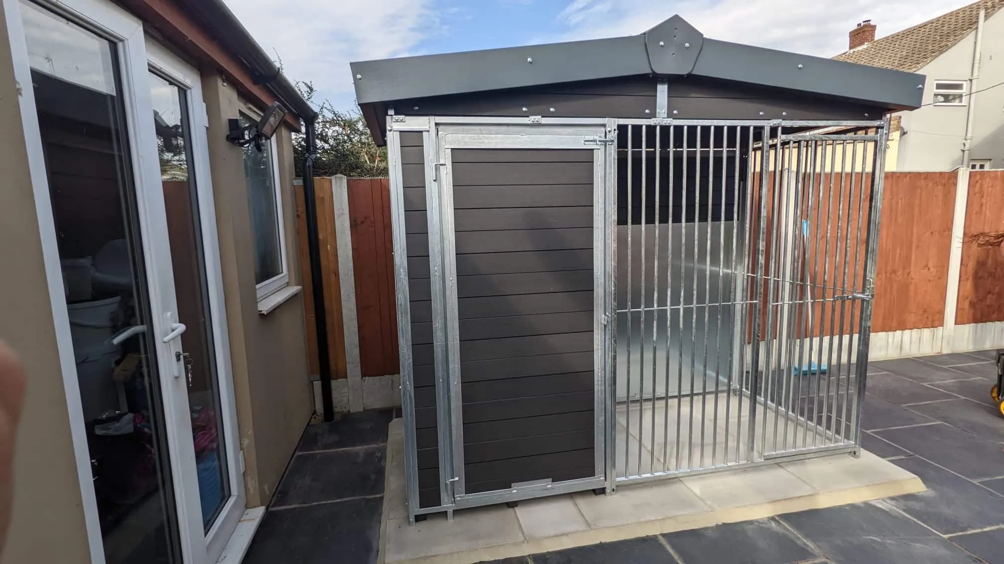 Benchmark Dog Kennel with Apex Roof - Single 8 x 4ft, Eco Thermal Range