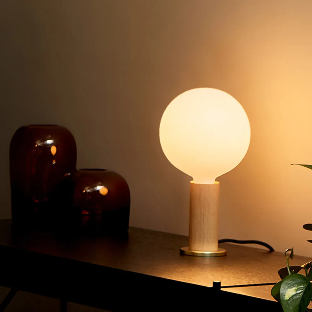 Knuckle Sphere IV Table Lamp